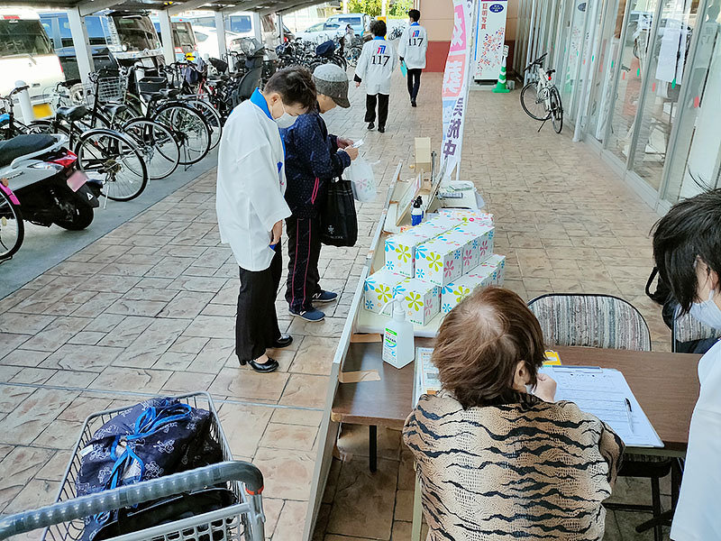 寒い一日でしたが多くのご来所をいただきました